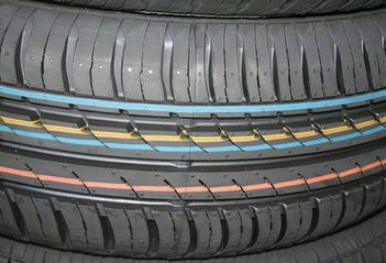 Tyre Fitter/wheel Aligner